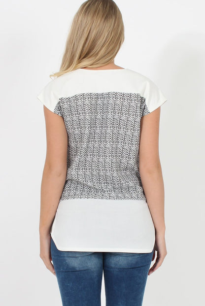 Black and White Zig Zag Patterend Tee - Jayla