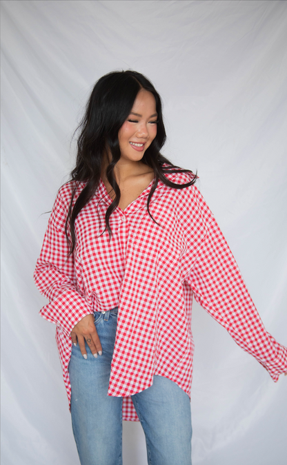 going gingham button down - red