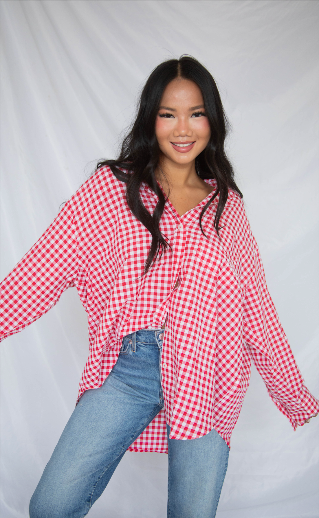 going gingham button down - red